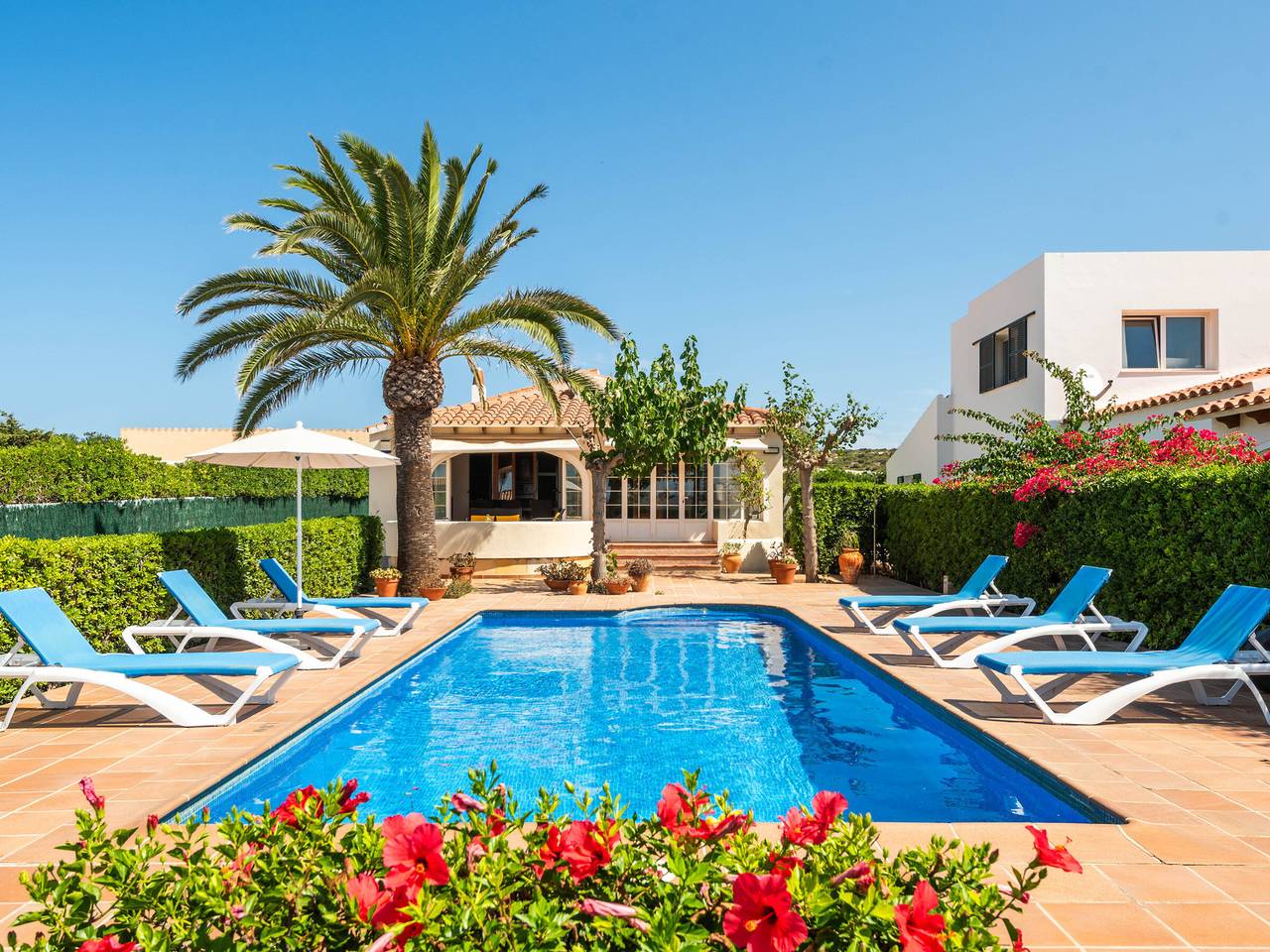 Helle Villa mit privatem Pool in Cala'n Blanes in Cala Blanes, Ciutadella