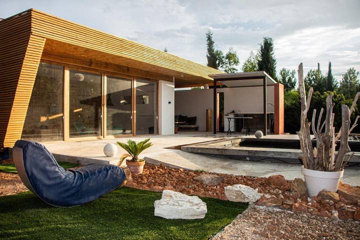 Chambre d’hôte pour 2 personnes, avec vue et jardin ainsi que terrasse et piscine dans les Pyrénées-Orientales - 2