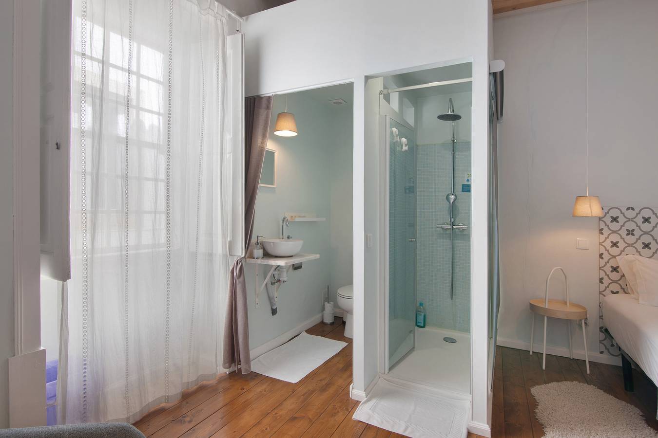 Room 'Quarto 7' with Shared Terrace, Wi-Fi and Air Conditioning in São Pedro, Faro
