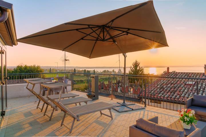 Ferienwohnung für 4 Personen, mit Terrasse und Seeblick am Gardasee - 4