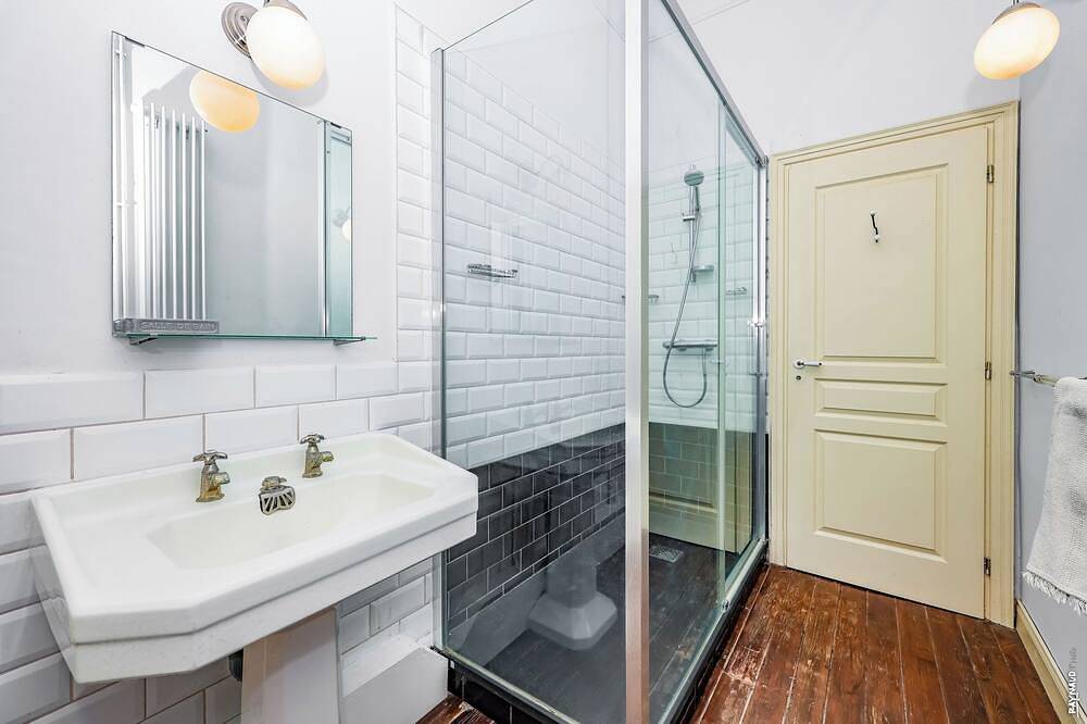 Entire apartment, Appartement du Château Joffre - Charm and elegance in Gaillac, Albi region