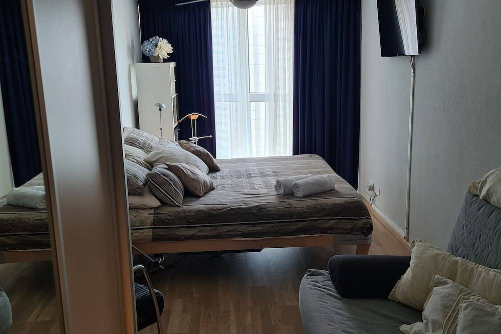 Entire apartment, Three cornerstones of modern Living: Business, Luxury living and Recreation in Rotterdam, South Holland