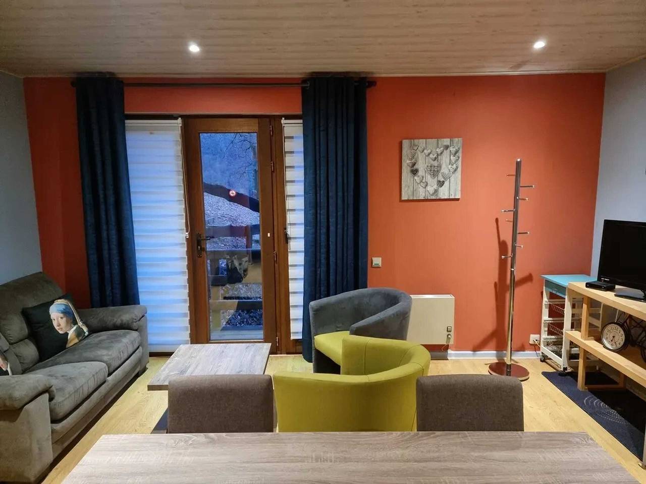 Ganze Wohnung, Gemütliche Wohnung bei Vresse-sur-Semois, 36 m² mit Balkon in Vresse-sur-Semois, Region Namur
