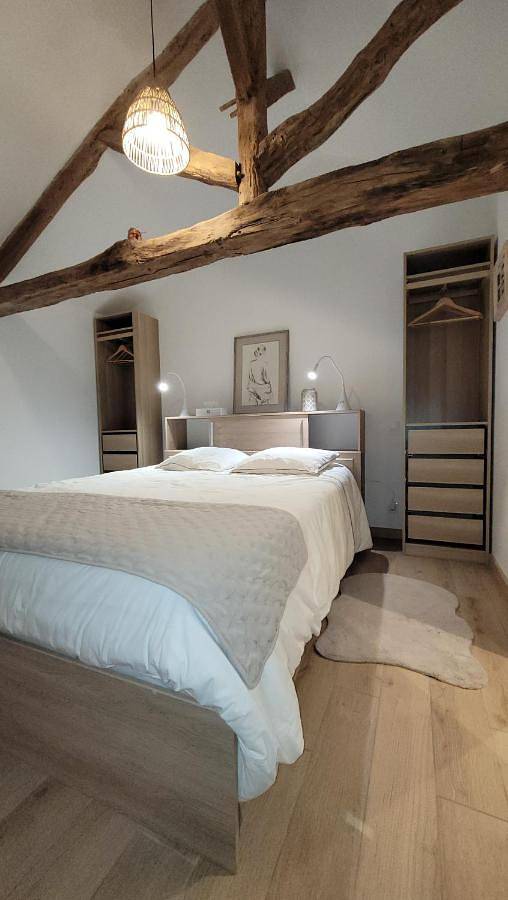Gîte pour 6 personnes, avec vue ainsi que piscine et jardin à Bonnes - 3