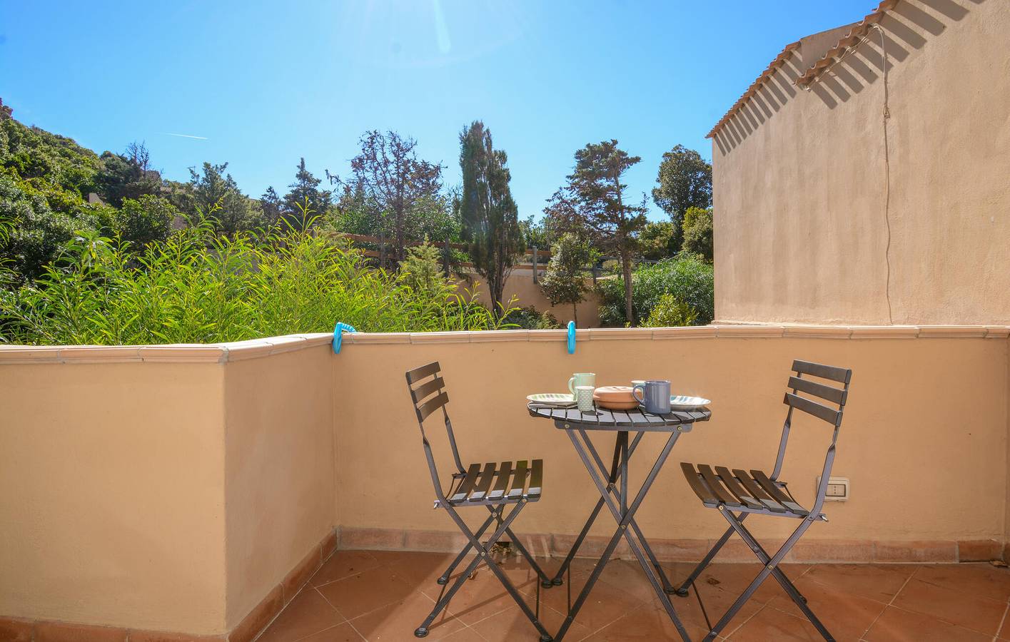 Apartamento vacacional entero, Acogedor apartamento con piscina, WiFi y aire acondicionado, aparcamiento, cerca de Peperone Giallo y Paduledda in Costa Paradiso, Trinità d'Agultu e Vignola