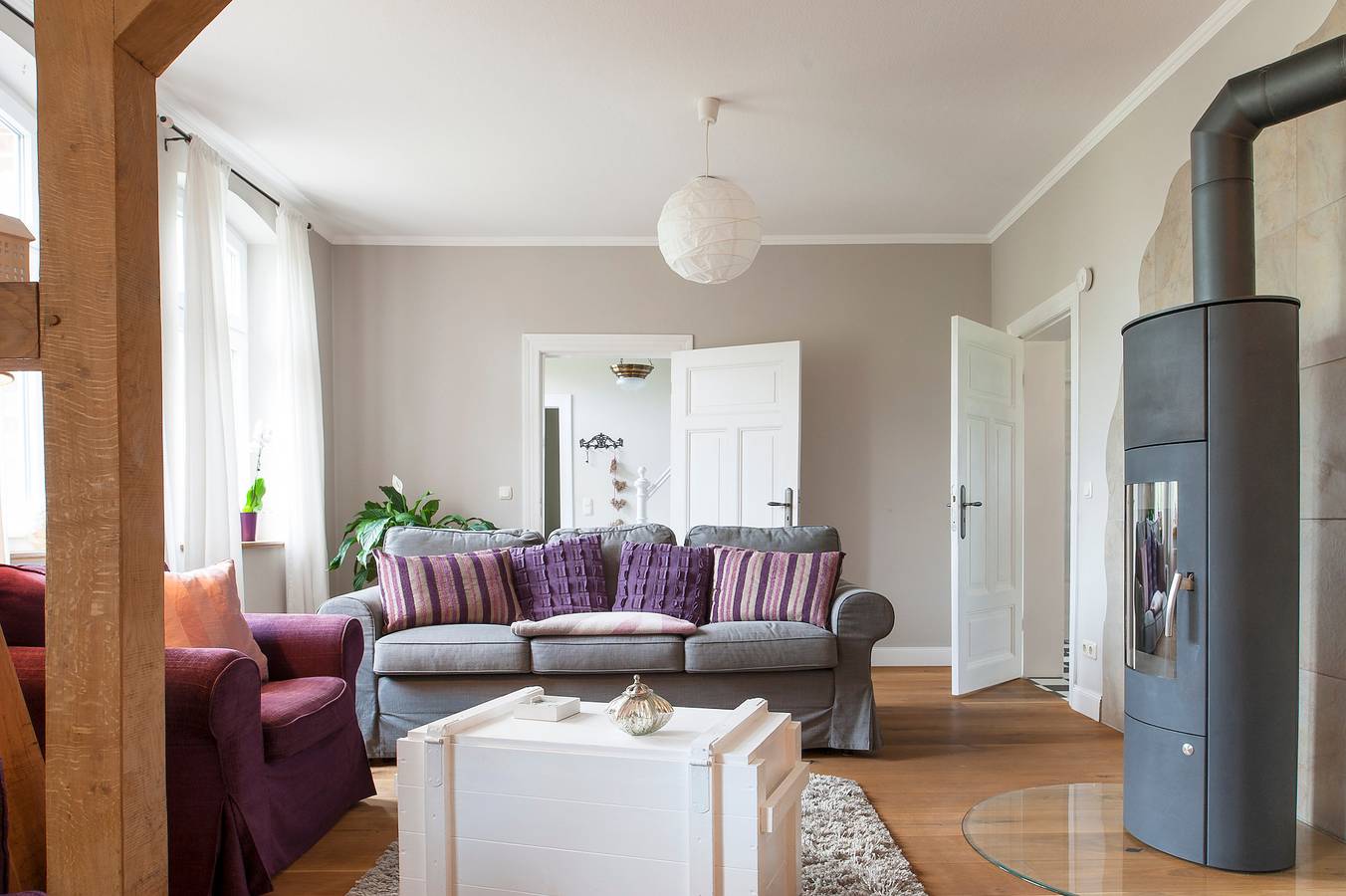 Elbferienhaus - gemeinsames Urlauben an der Elbe mit privaten Badesee in Lenzerwische, Prignitz
