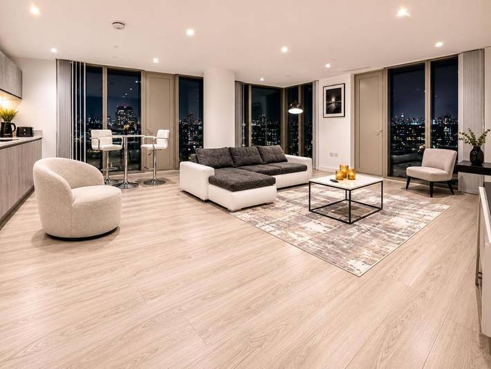 Appartamento per 6 persone, con Giardino e Vista lago nonché Panorama a Manchester