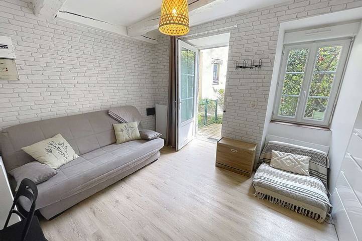 Gîte pour 2 personnes, avec jardin, animaux acceptés dans Office De Tourisme De Granville Terre Et Mer