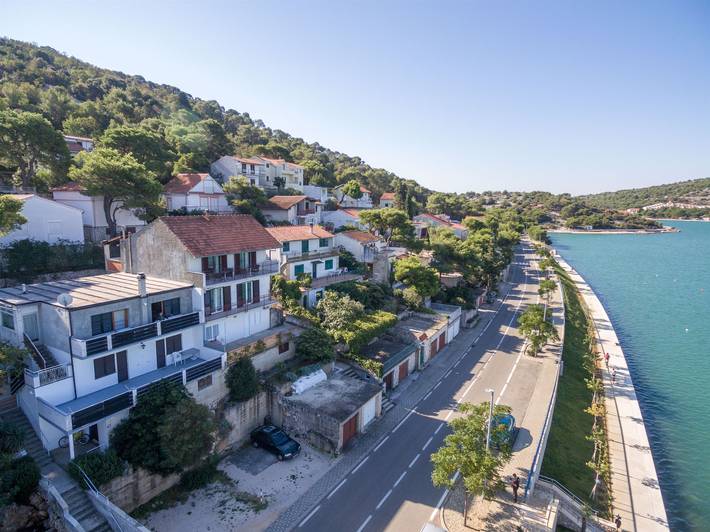 Apartament wakacyjny dla 4 osób, z Balkon w Tisno