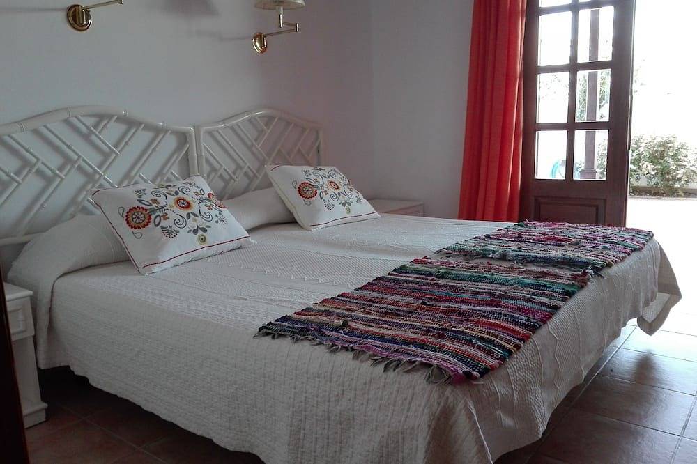 Urb. La Concha. 3 slaapkamer oceaan zwembad en wifi in Playa Honda, Arrecife