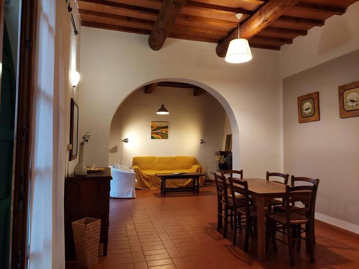 Location de vacances pour 6 personnes, avec piscine ainsi que vue et jardin, adapté aux familles à Scandicci - 4