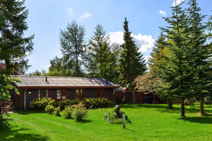 Feriehus for 4 personer, med terrasse i Arrild