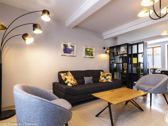 Gîte pour 8 personnes, avec jardin à Onlay