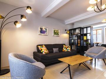 Gîte pour 8 personnes, avec jardin à Onlay