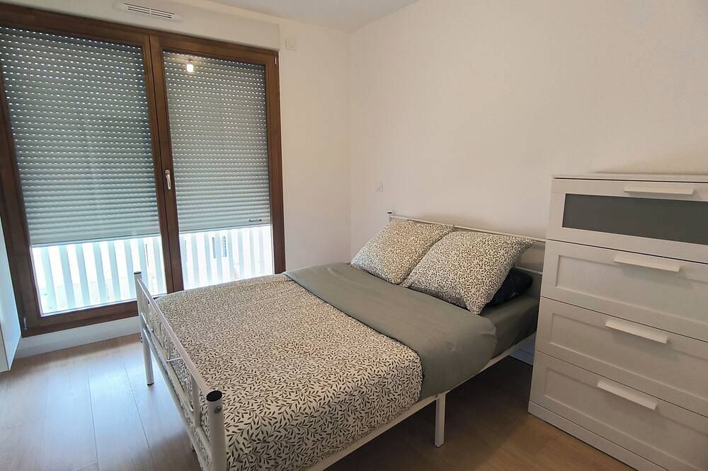 Appartement entier, Paris La Défense Arena in Nanterre, Hauts-de-Seine
