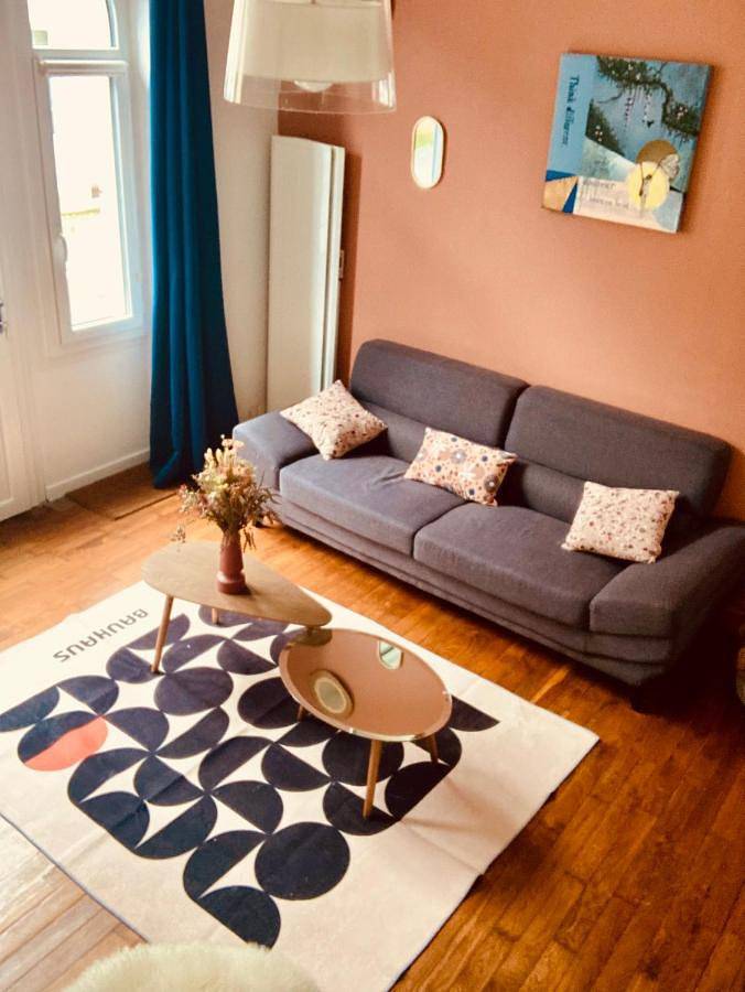 One-Bedroom House in Pougues-les-Eaux, Nièvre