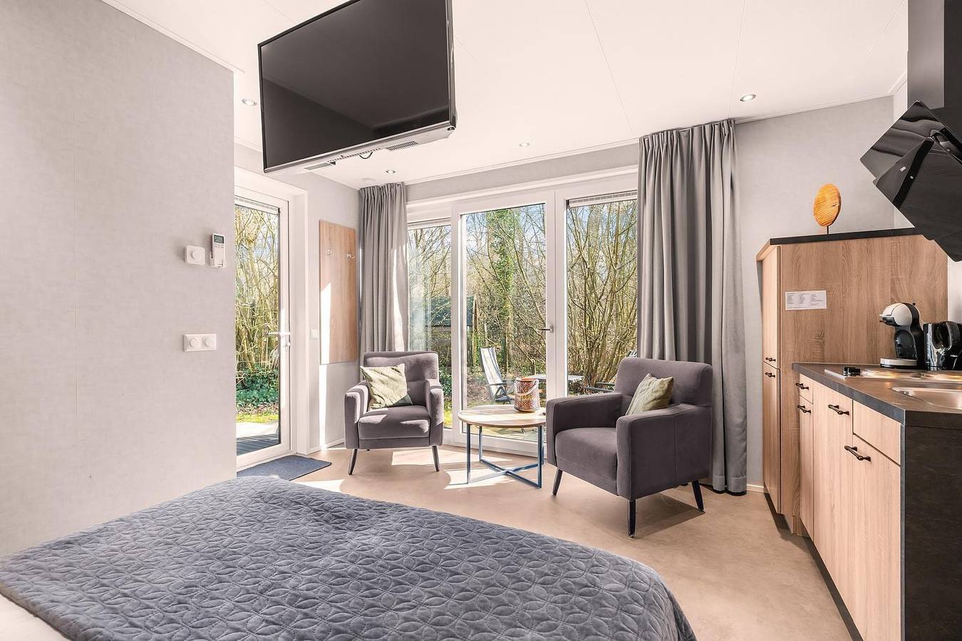 Vakantiehoeve Si-Es-An — Luxuriöses Loft am Waldrand mit Whirlpool & Sauna | 2 Personen in Hardenberg, Regio Zwolle