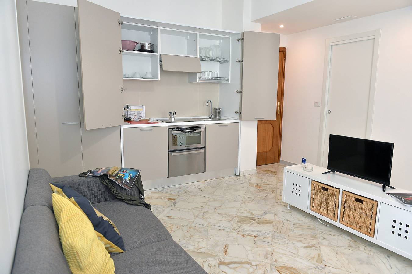 Estudio entero, Elegante Estudio con Balcón Vista al Mar en Maiori - 30 m² in Maiori, Costa Amalfitana