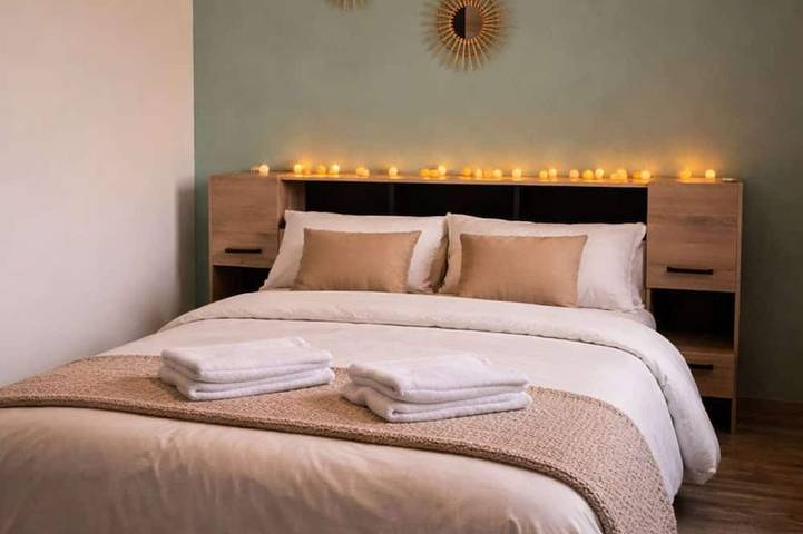 Apartamento entero, Les Clés de Laurent – 2-Bedroom Apartment, 70 m², Large Balcony, Downtown in Graulhet, Región de Castres