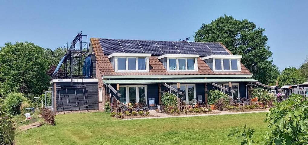 Gîte pour 2 personnes, avec jardin et vue dans De Kwakel