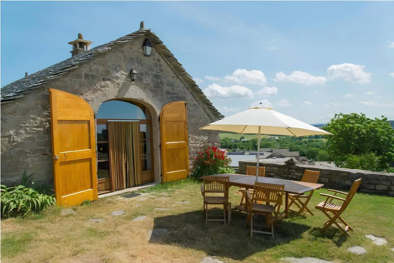 Two-Bedroom House in Le Massegros, Région de Florac