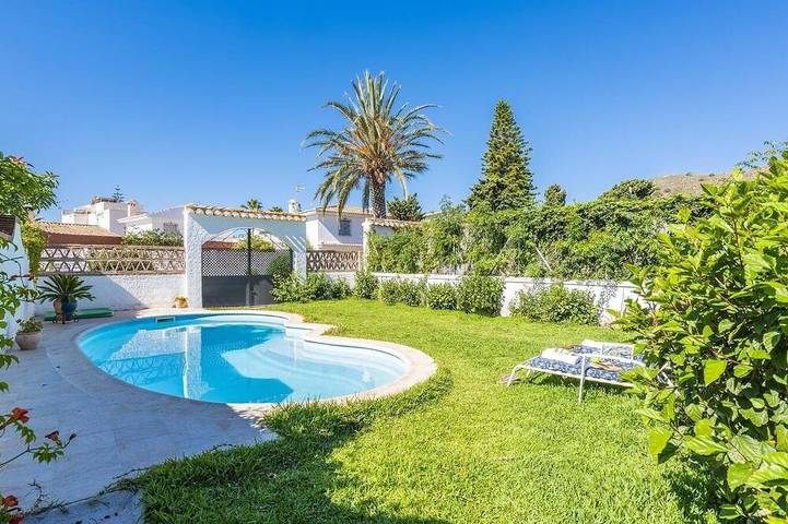 Villa pour 6 personnes, avec jardin - 1