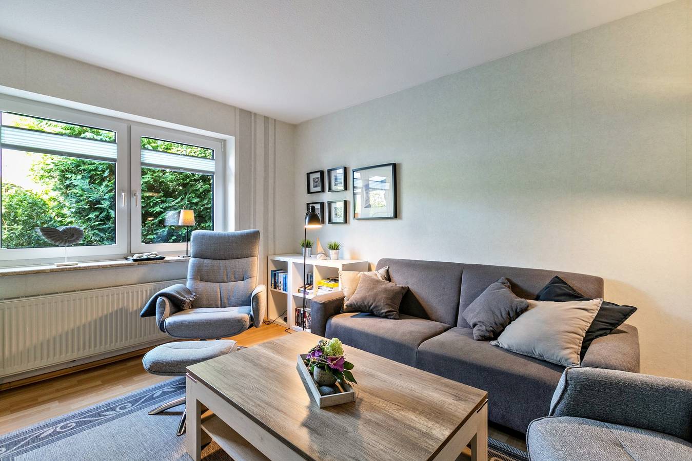 Ganze Wohnung, Ferienwohnung 'Haus Bruhs' mit Privatterrasse, Gemeinschaftsgarten und Wlan in Wesselburen, Nordseeküste