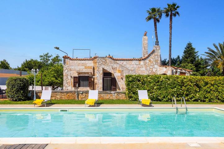 Villa per 5 persone, con giardino in San Vito dei Normanni