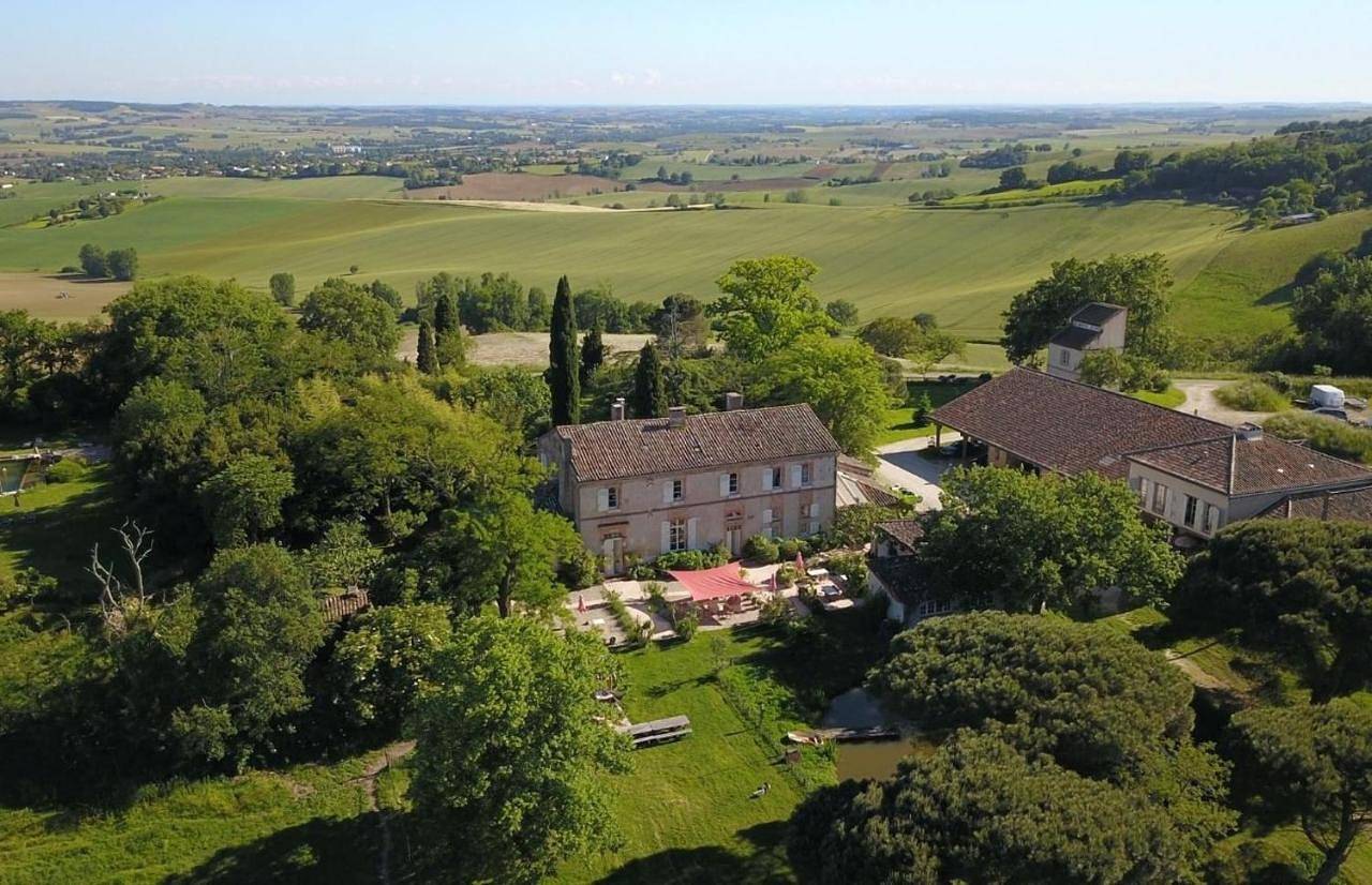 Three-Bedroom Holiday Home in Beaumont-de-Lomagne, Tarn-et-Garonne
