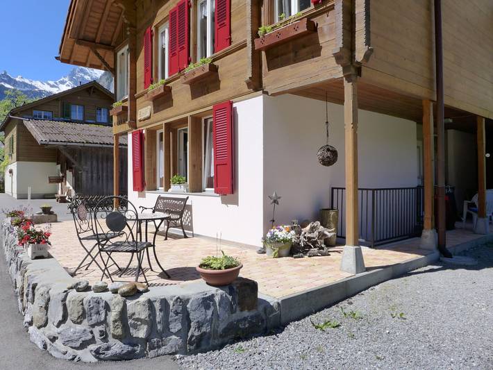 Ferienwohnung für 2 Personen, mit Terrasse und Garten sowie Ausblick im Berner Oberland - 2