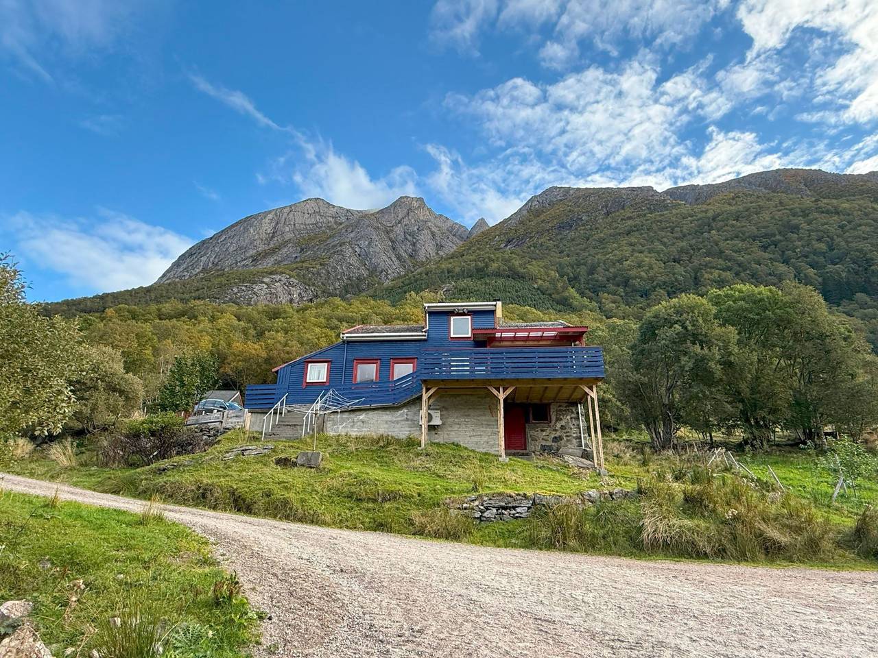 Stabben Blue House in Aure, Nördliches Fjordnorwegen