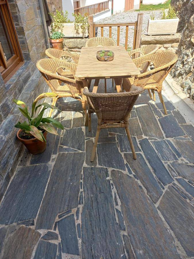 Three-Bedroom House in Espinhosela, Montesinho