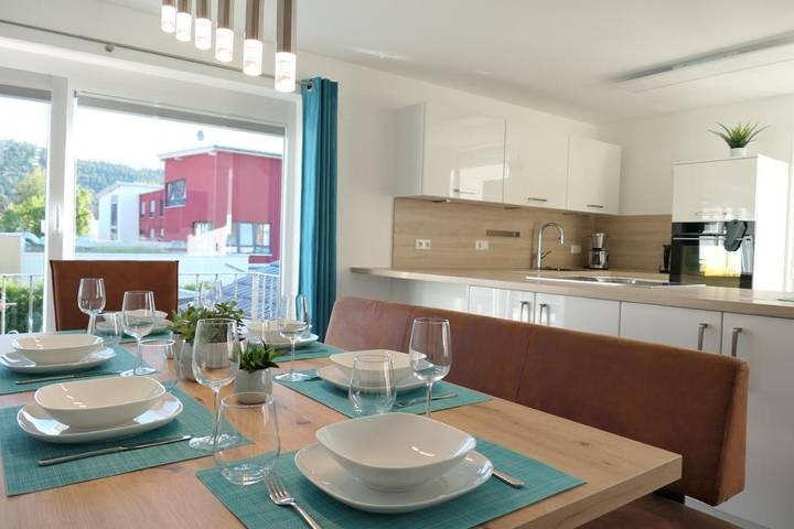 Hütte für 6 Personen, mit Terrasse und Ausblick in Füssen