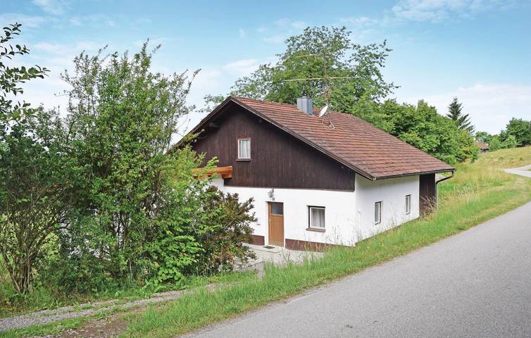 Ferienhaus für 4 Personen, mit Garten in Wiesenfelden