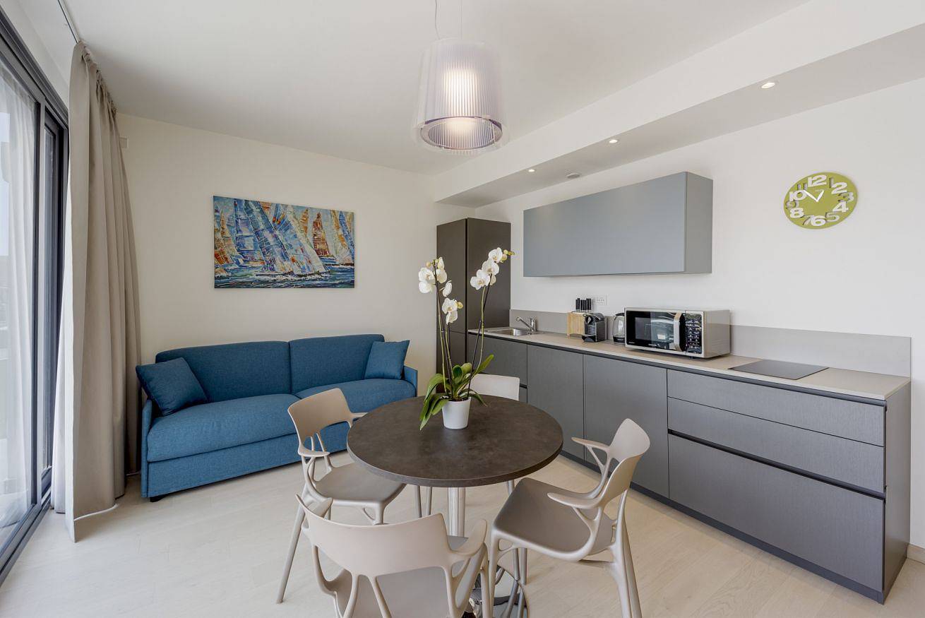 Ganze Wohnung, Ferienwohnung für 2 Personen in Santo Stefano al Mare, Riviera di Ponente