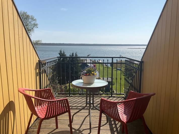 Ferienwohnung für 5 Personen, mit Balkon und Terrasse sowie Seeblick in Breege