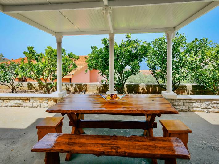 Ferienwohnung für 7 Personen, mit Terrasse und Garten in Dalmatien - 3