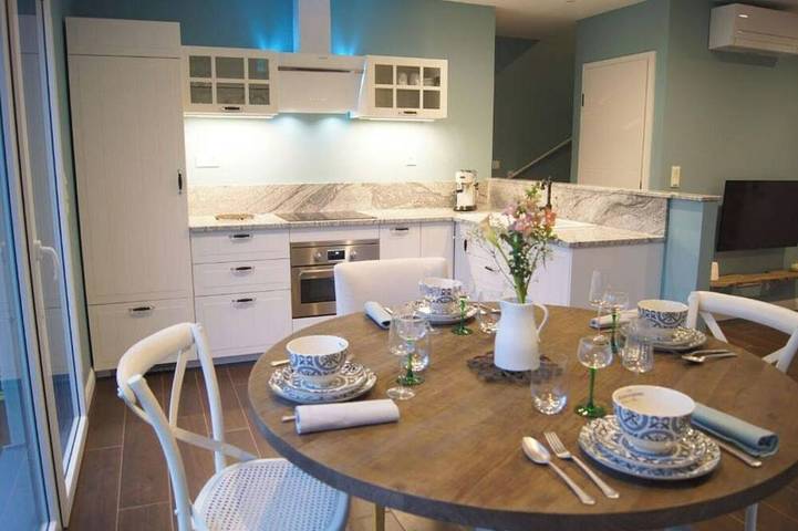 Location de vacances pour 4 personnes, avec terrasse et jardin à Bennwihr