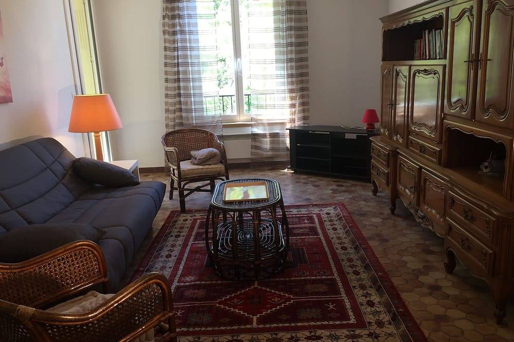 Appartement entier, Appartement calme et ensoleillé idéal cures in Digne-les-Bains, Alpes-de-Haute-Provence