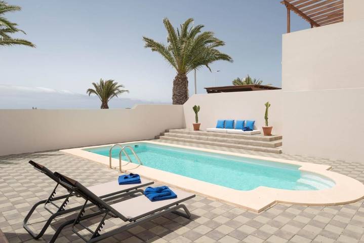 Ferienhaus für 8 Personen, mit Terrasse und Garten sowie Pool und Ausblick