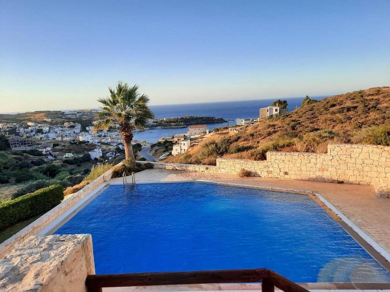Elegante Villa für 4 Personen in Agia Pelagia in Agia Pelagia, Achlada