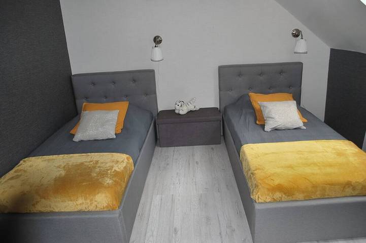 Location de vacances pour 8 personnes, avec jardin à Druyes-les-Belles-Fontaines - 2