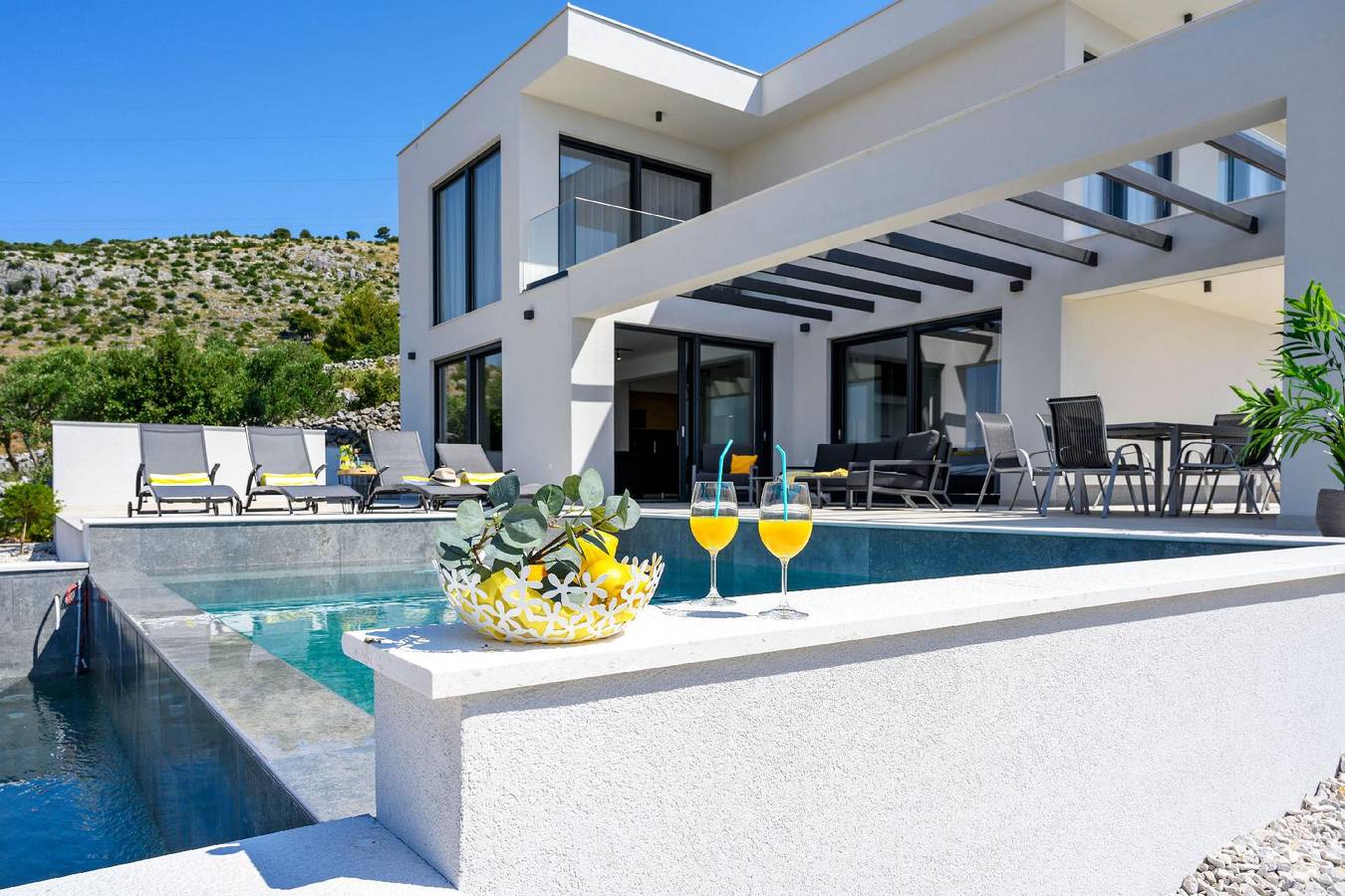 Meerblick, Luxus und Ruhe Villa Petra in Seget Vranjica, Split-Dalmatia