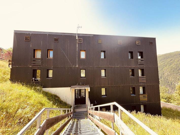 Location de vacances pour 4 personnes, avec vue et balcon à Peisey-Nancroix