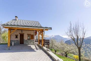 Gîte pour 4 personnes, avec balcon à Saint-Pancrace