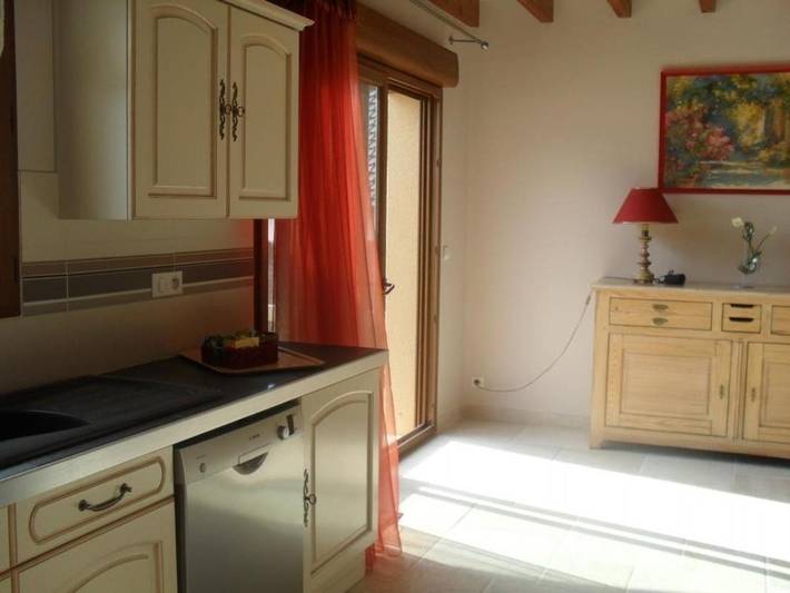 Location de vacances pour 6 personnes, avec terrasse et jardin à Chaon - 4