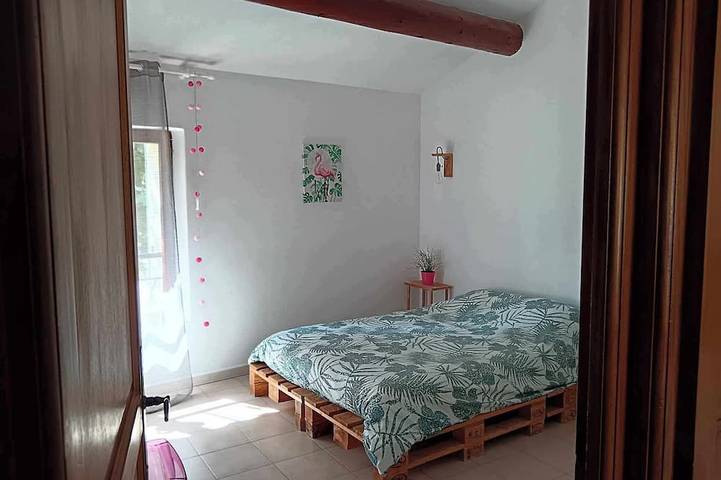 Location de vacances pour 4 personnes, avec jardin et terrasse à Orgone - 4