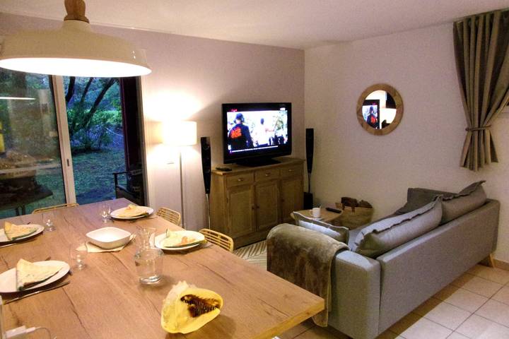 Gîte pour 4 personnes, avec terrasse ainsi que piscine et jardin à Moliets-et-Maa - 2