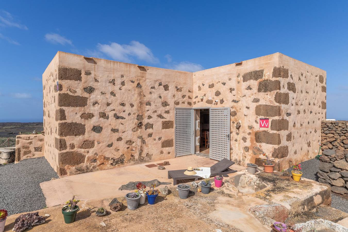 Casa Vacacional 'El Tablero' con Vistas al Mar, Terraza Privada y Wi-Fi in Mancha Blanca, Tinajo