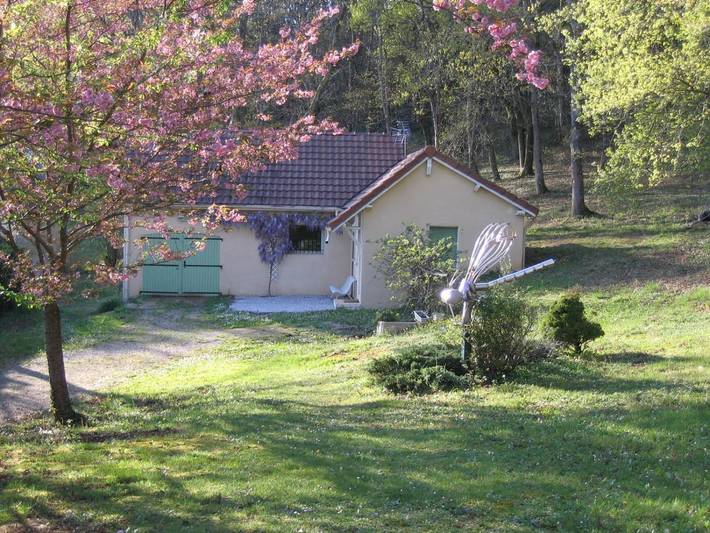 Location de vacances pour 4 personnes, avec jardin ainsi que vue et terrasse à Arthez-de-Béarn - 3
